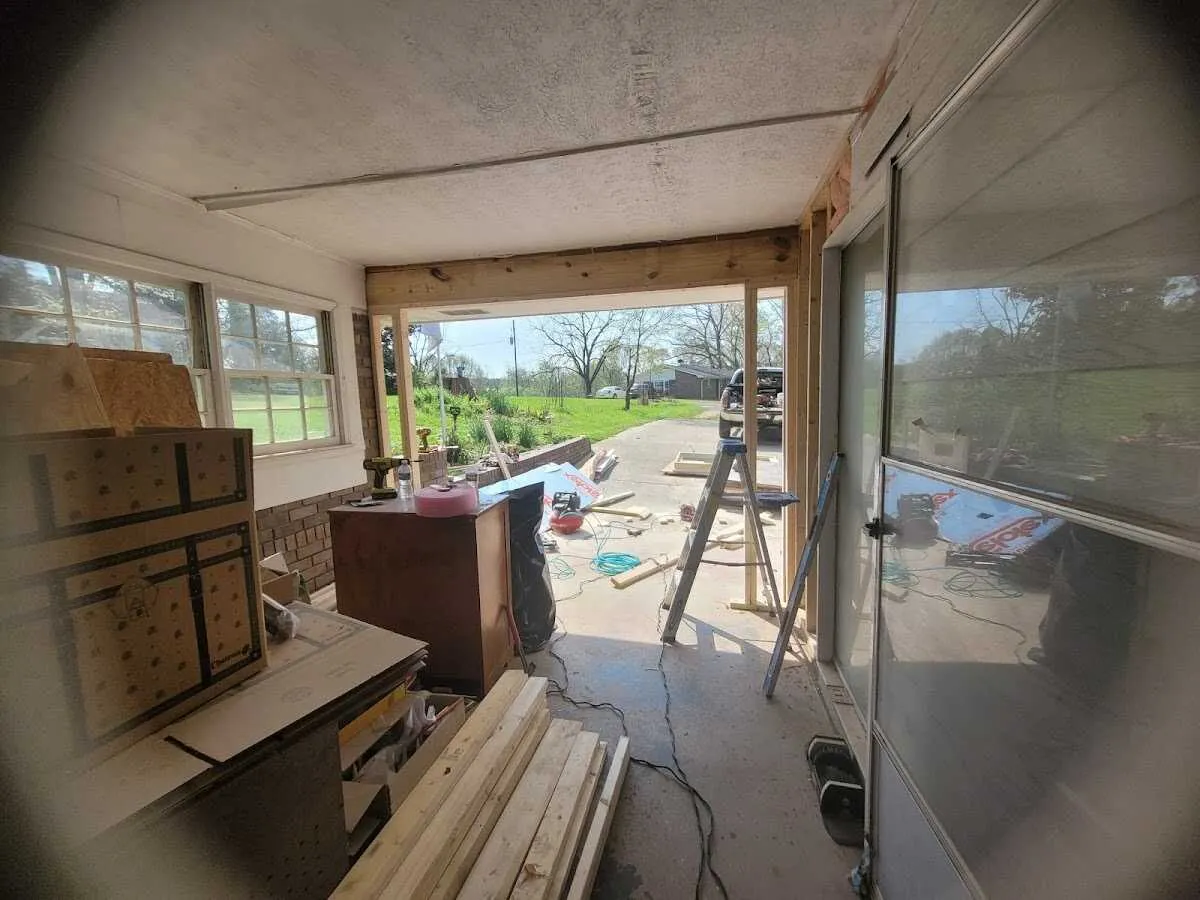 Air movers and dehumidifier for Water Mitigation Services in Erwin